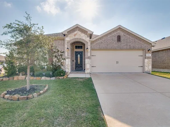 1042 N Churchill Dr, Royse City, TX 75189