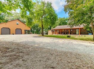 1101 County Road 950 N, Bath, IL 62617