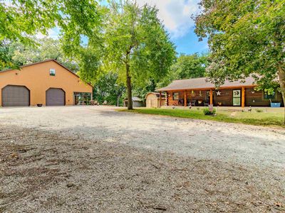 1101 County Road 950 N, Bath, IL, 62617