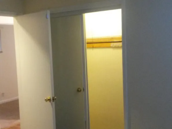 1321 Creedmoor Ave Floor 1, Pittsburgh, PA 15226