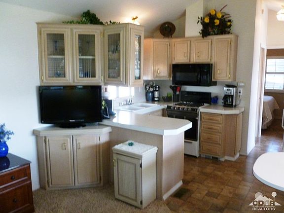3rd image of 84136 Avenue 44 Spc 103