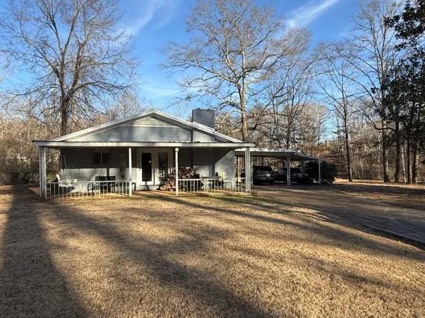 411 Willow Rd, Fulton, MS 38843