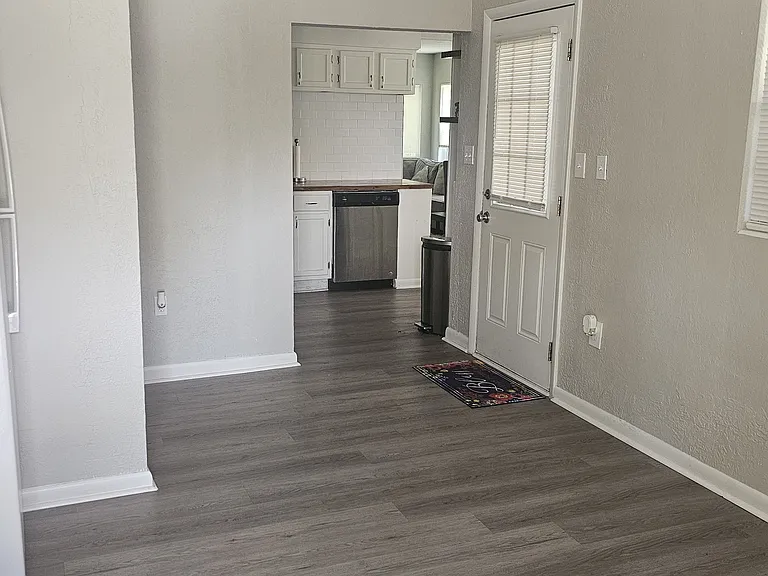 912 Citrus St — Photo 3