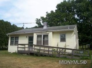 6220 Cavanaugh Rd, Marcy, NY 13403