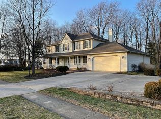 20902 Burgandy Dr, Strongsville, OH 44136