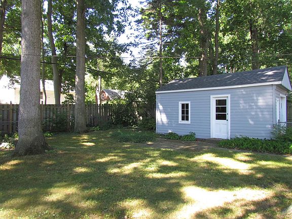 3rd image of 1319 Collegewood Dr