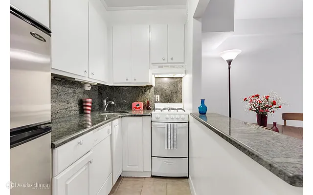 Sold by Douglas Elliman | media 4