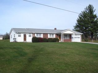 7517 Pipers Gap Rd, Galax, VA 24333