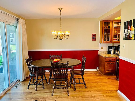 4th image of 75 Henel Ave APT 1