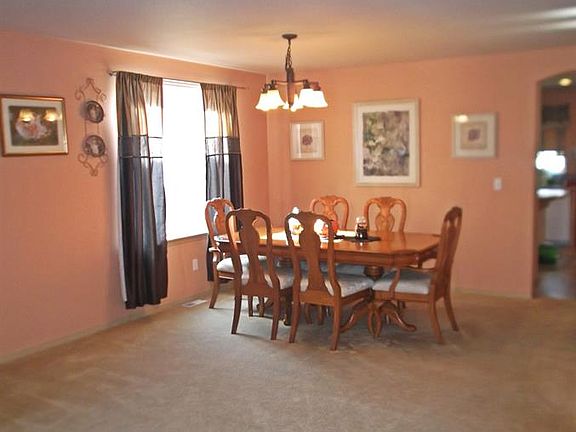 3rd image of 16826 119th Avenue Ct E