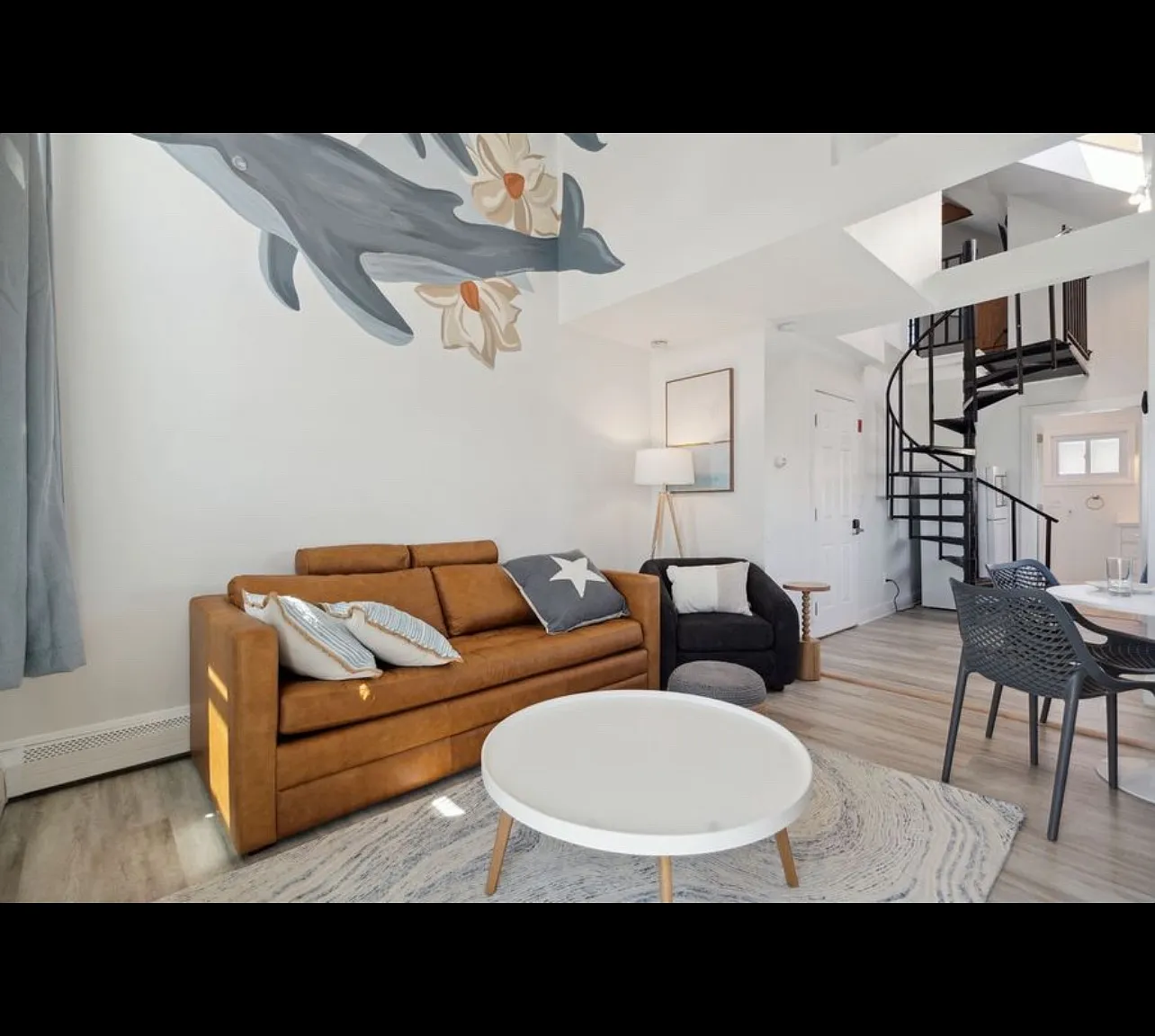 61 Ocean Blvd — Photo 3