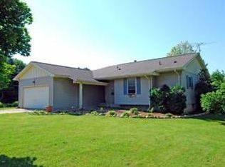 391 Iris Ln, Saline, MI