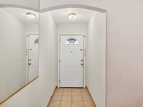5th image of 248 Dogwood dr