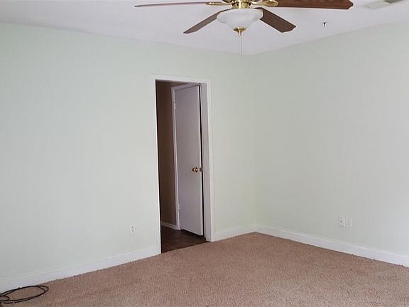 3rd image of 7989 Coronet Ct