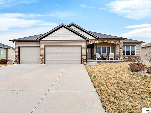 2nd image of 9511 Southern Sky Rd