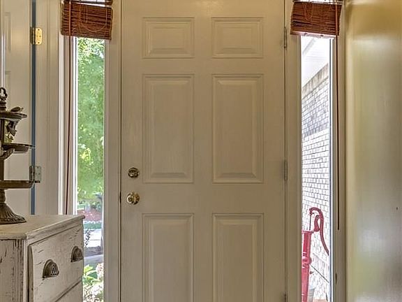 3rd image of 10055 S 172nd Cir