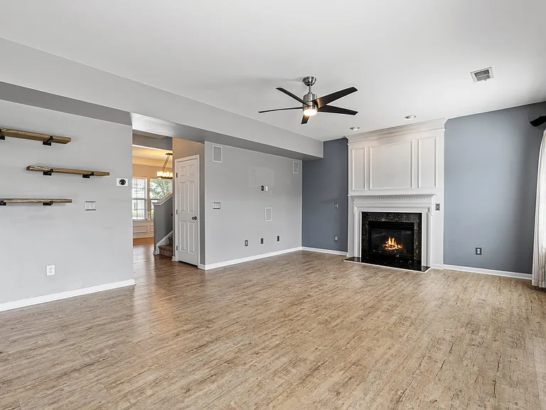 27 Madeline Cir — Photo 11