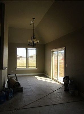 5th image of 1017 Tarah Knolls Cir