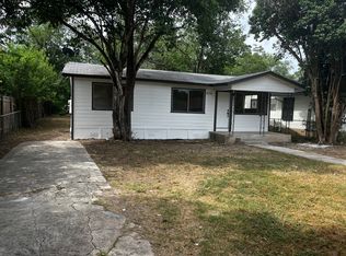 834 Yucca St, San Antonio, TX 78220