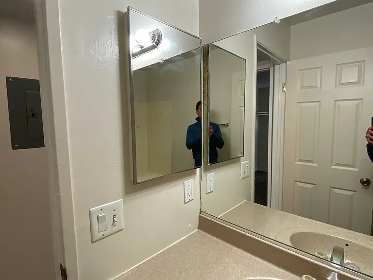 Segovia Apartments — Photo 16