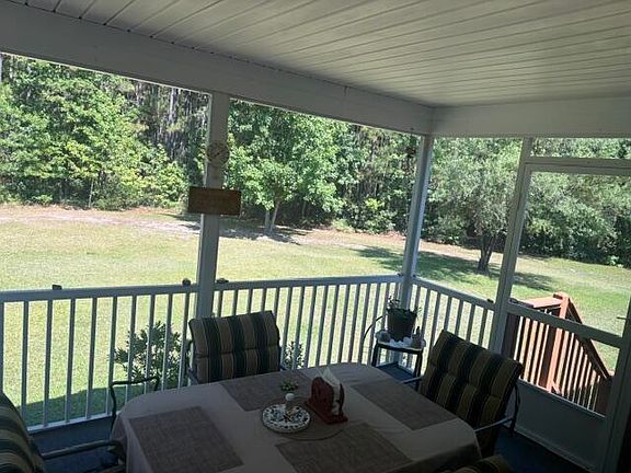 4th image of 161 Country Ln
