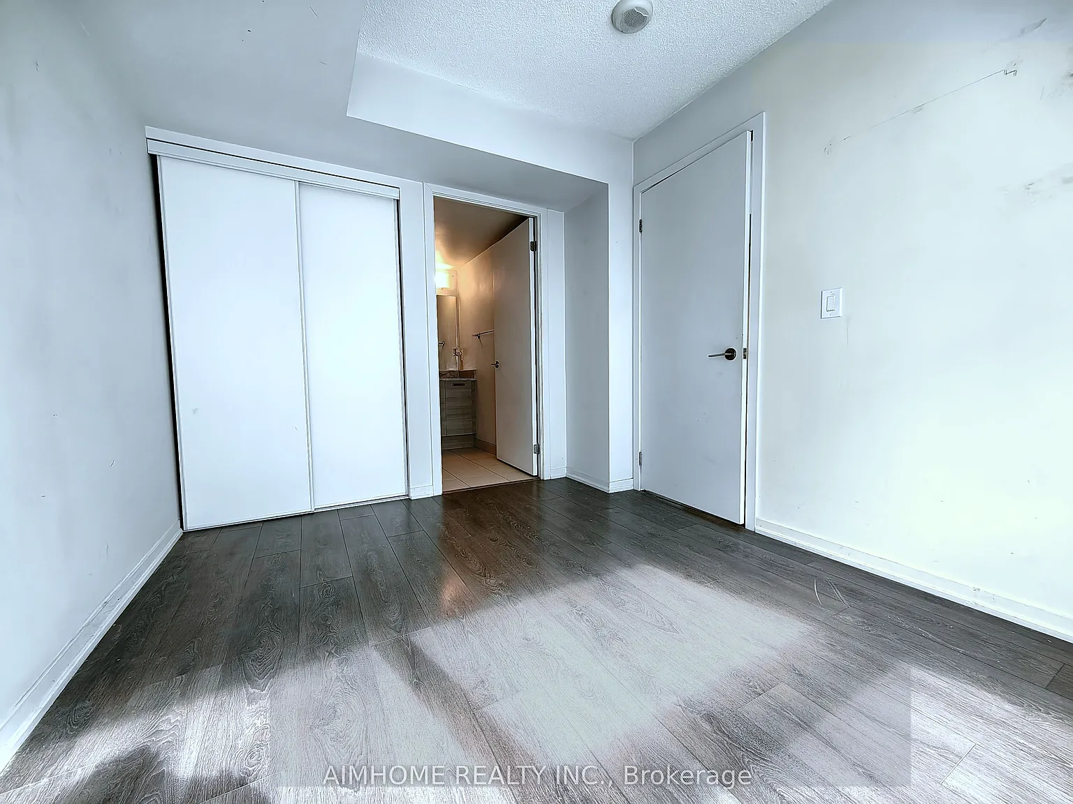 2 bed, $2,600 — Photo 2