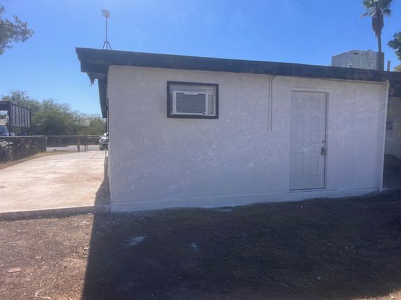 3rd image of 404 W 13th St #1A
