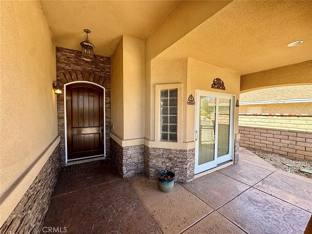 3 bed, 1866 sqft, $3,000 — Photo 4