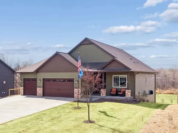 26612 Frontier Ave, Wyoming, MN 55092