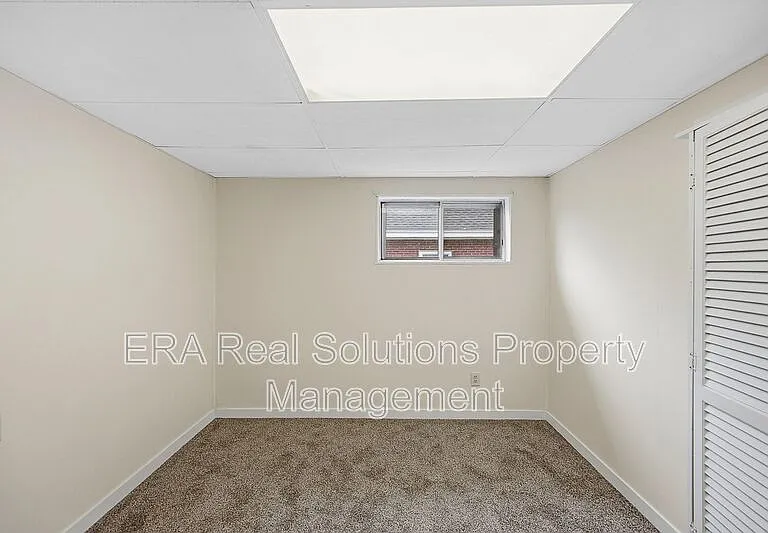 2028 W Galbraith Rd — Photo 33