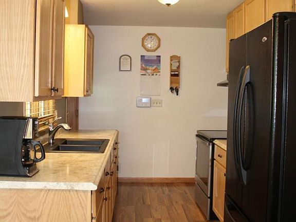 5th image of 1331 11th Ave N