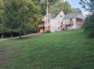15 Haunted Holw, Brasstown, NC 28902