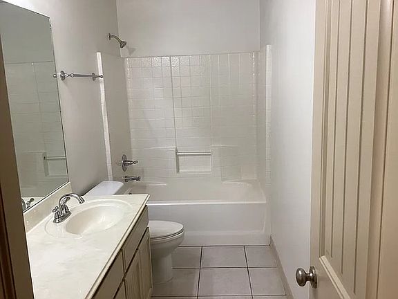 3rd image of 3321 E Emmitsburg Pl