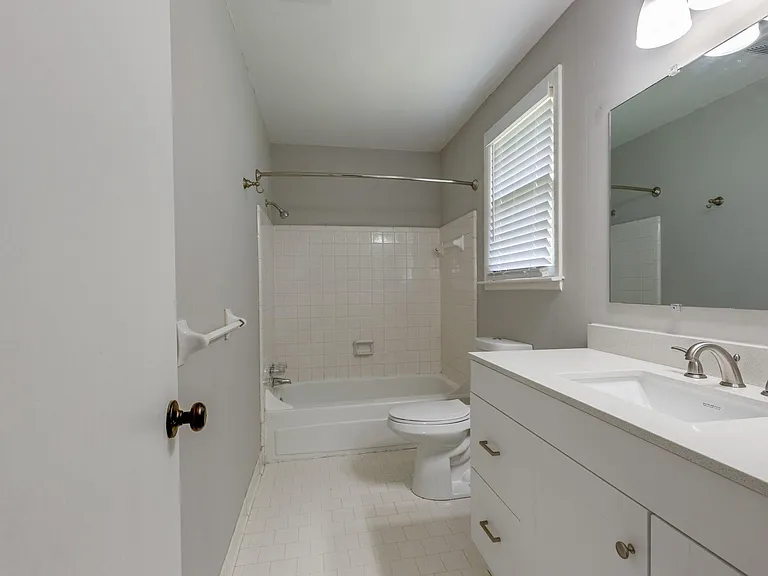 Ensuite bathroom