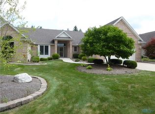3853 Deer Valley Ln, Maumee, OH 43537