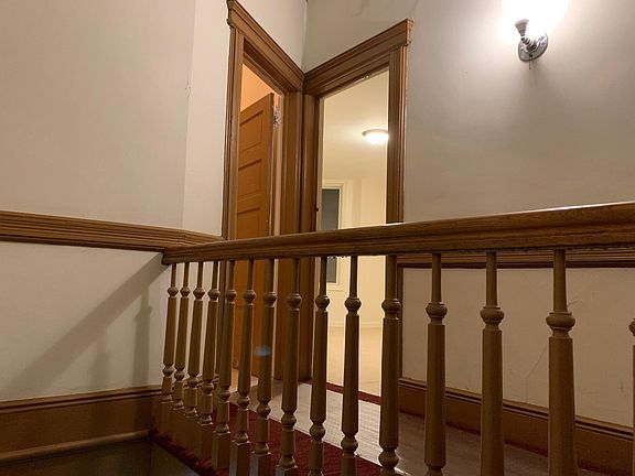 4th image of 905 19th St APT 2