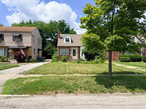 3927 Elmhurst Rd, Toledo, OH 43613