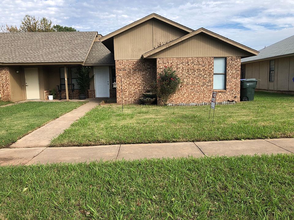 1st image of 1303 Clearwater Dr