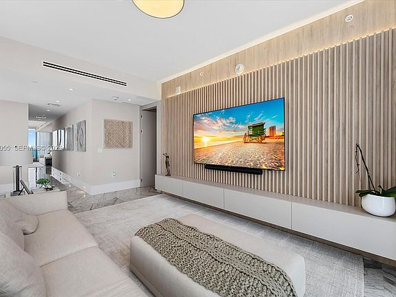 5th image of 15701 Collins Ave APT 3101