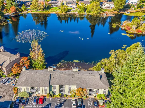 423 75th Street SE #B23, Everett, WA 98203