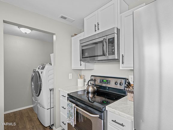 4th image of 241 Blossom Dr