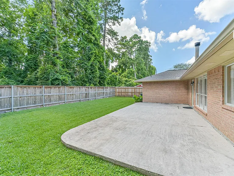 4111 Hermitage Hollow Ln — Photo 2