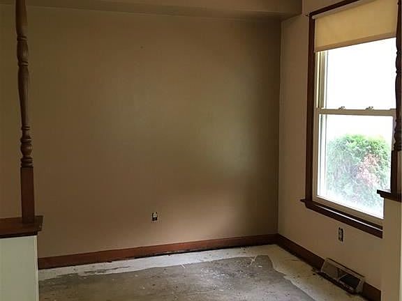 4th image of 1357 Pembrooke Dr APT B