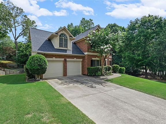 4th image of 4195 Canterbury Walk Dr
