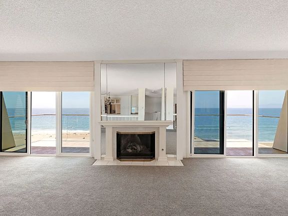 3rd image of 703 Esplanade Unit 4