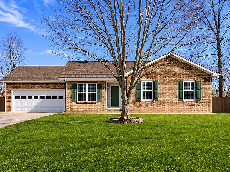635 Ashley Oaks Dr — Photo 1