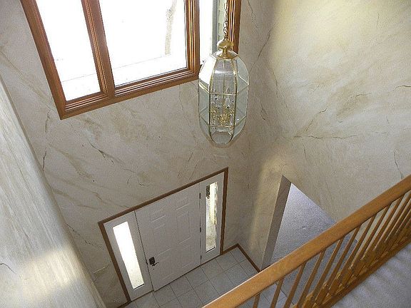2nd image of 703 Deer Tail Ct