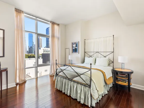 243 West 60th Street image 4 of 6