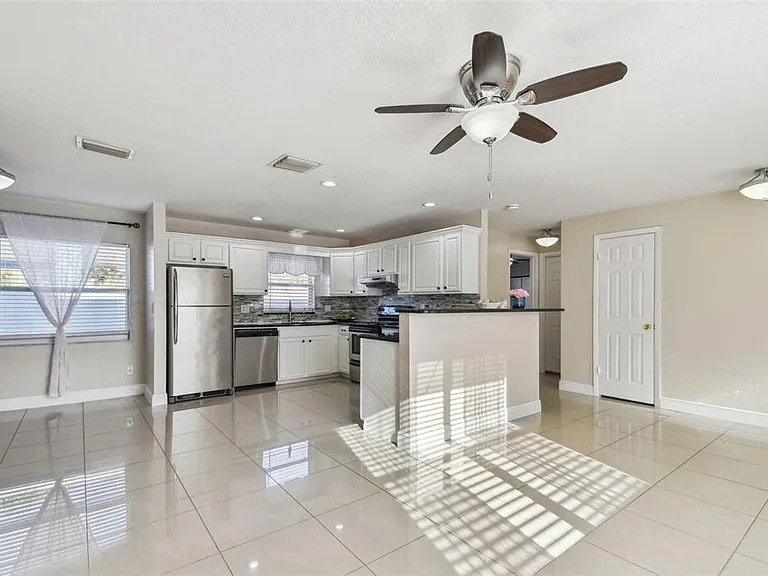 12252 Eldon Dr — Photo 24