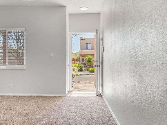 4th image of 1513 San Pedro Rd NE